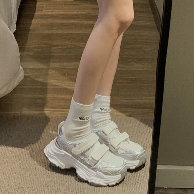 Metallisch silberne, ausgehöhl – Velcro Strap Sandal Bewertung und Preis